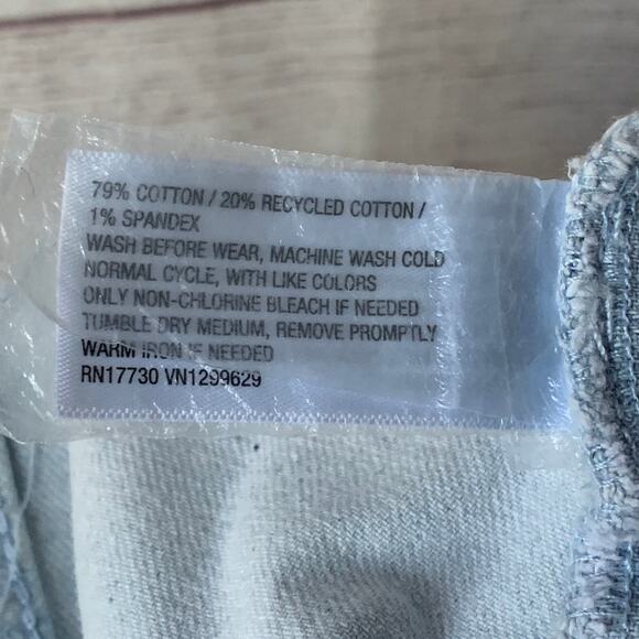 Wild Fable Denim Jean Mini Skirt with Belt Light Wash Size 00 - Picture 12 of 13